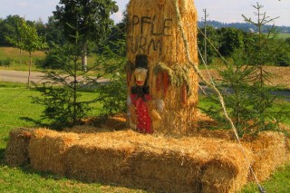 2003 Strohskulpturen Höchenschwand_5