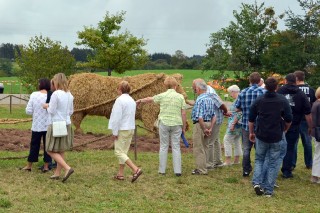 2011 Strohskulpturen_2