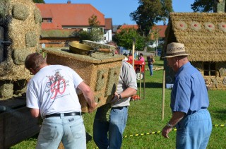 2011 Strohskulpturen_33