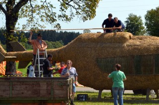 2011 Strohskulpturen_48