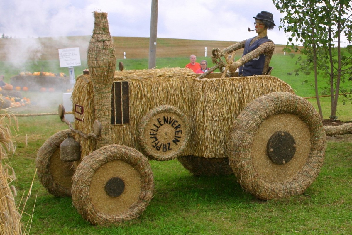 2005 Strohskulpturen Höchenschwand_10