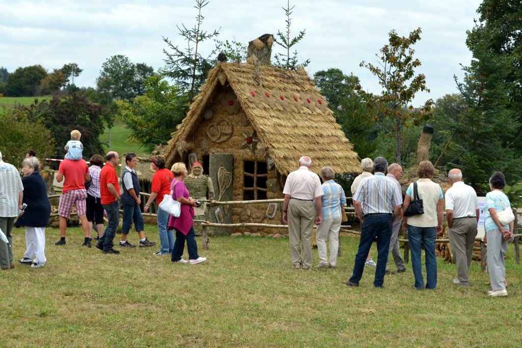 2011 Strohskulpturen_21