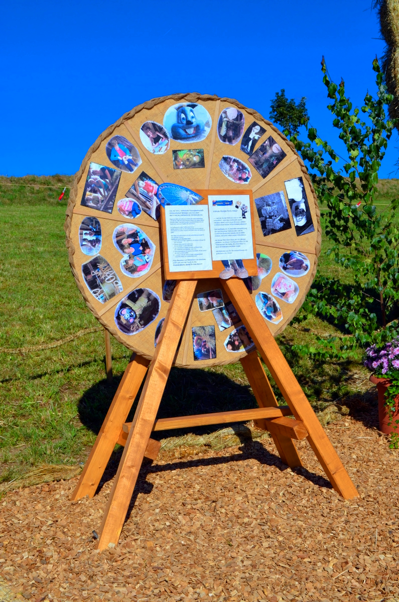 2015 Strohskulpturen_36