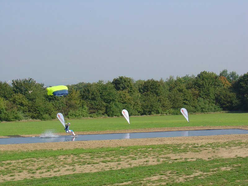 2004 Strohskulpturen ZDF Fernsehgarten_11