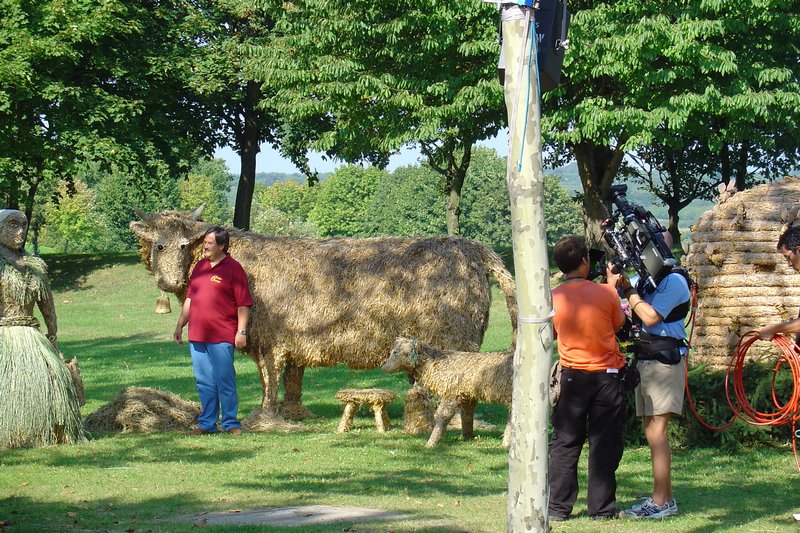 2004 Strohskulpturen ZDF Fernsehgarten_42