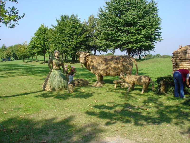 2004 Strohskulpturen ZDF Fernsehgarten_70