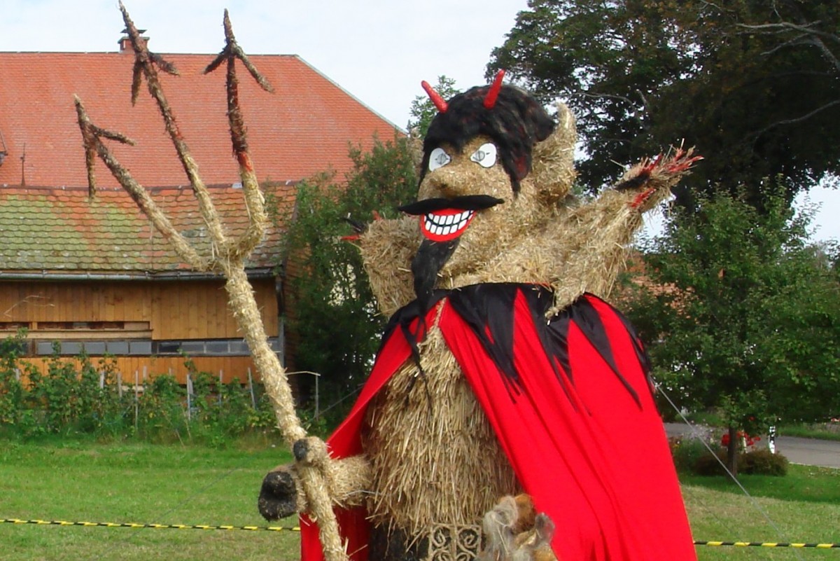 2007 Strohskulpturen Höchenschwand_18