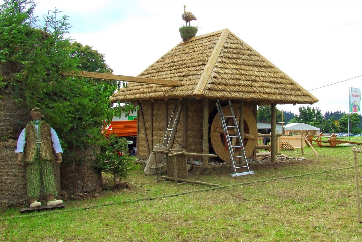 2009 Strohskulpturen Höchenschwand_46
