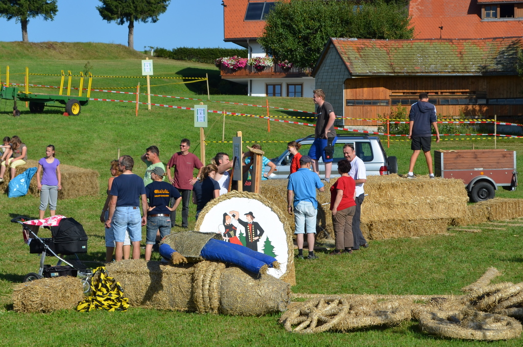 2011 Strohskulpturen_26