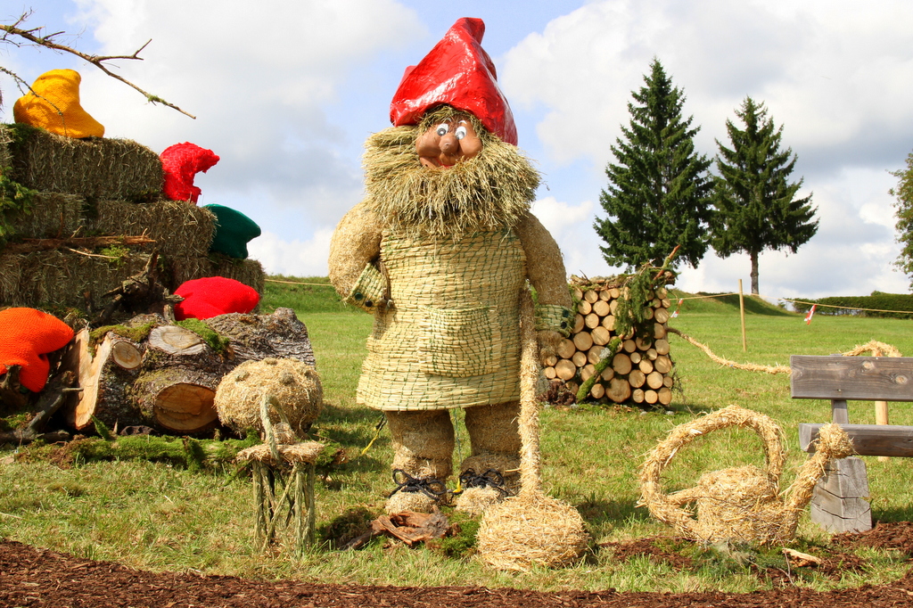 2013 Strohskulpturen_2