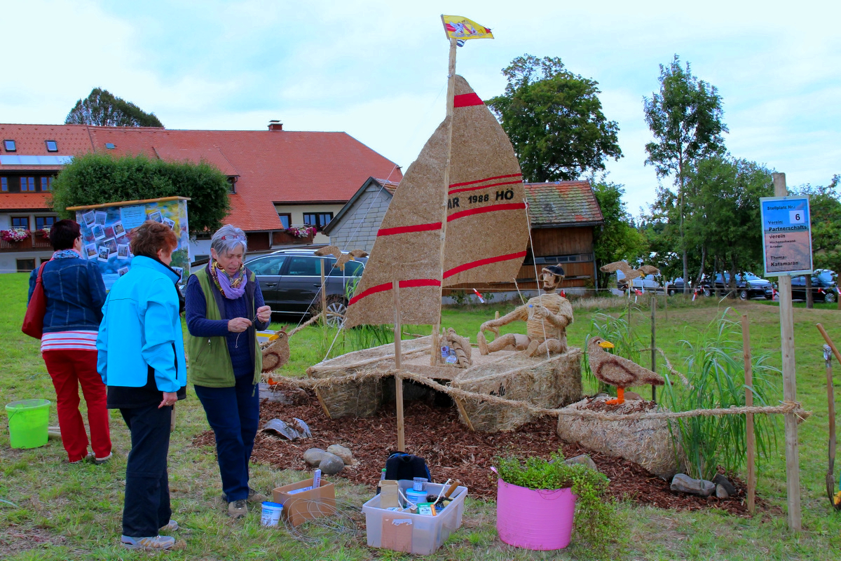 2015 Strohskulpturen_13